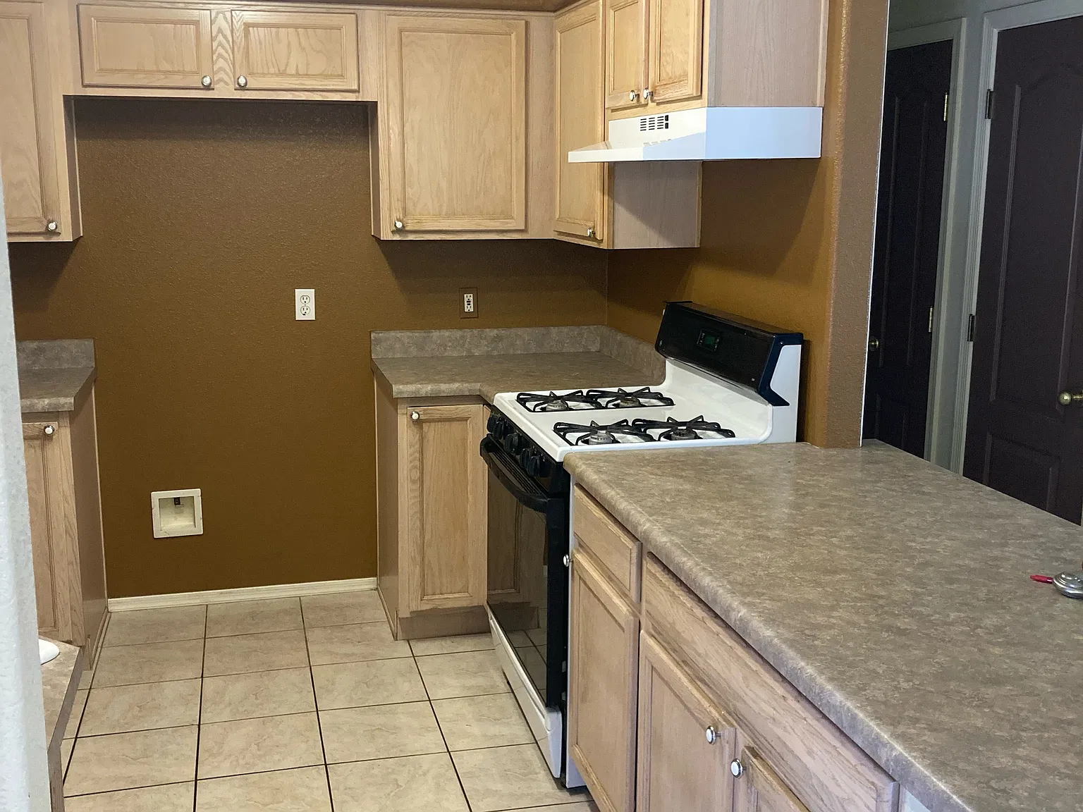 3 bed, 1168 sqft, $1,800 — Photo 1