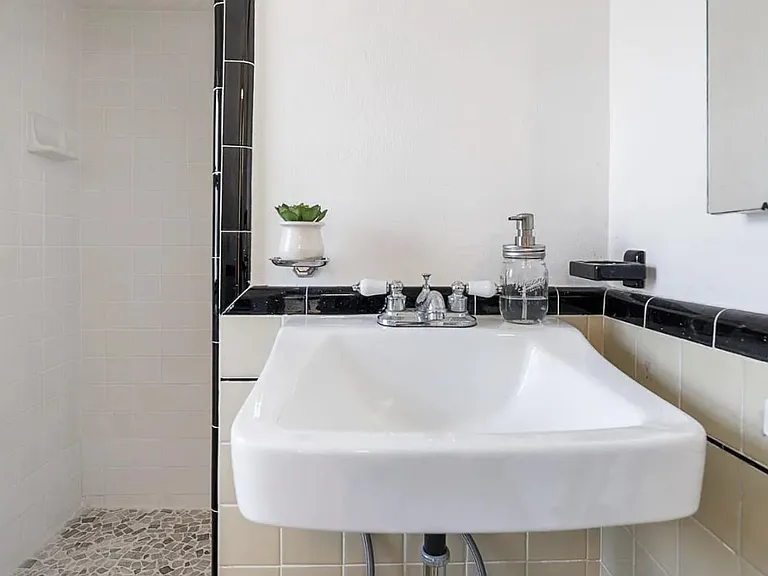 2205 S Rodeo Gulch Rd — Photo 9