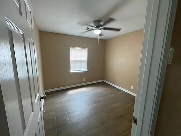 531 Roper St — Photo 18
