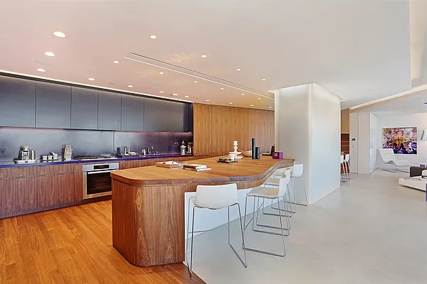 Sold by Corcoran | media 14