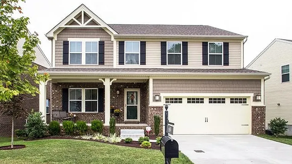 4 bed, 4199 sqft, $3,300 — Photo 1