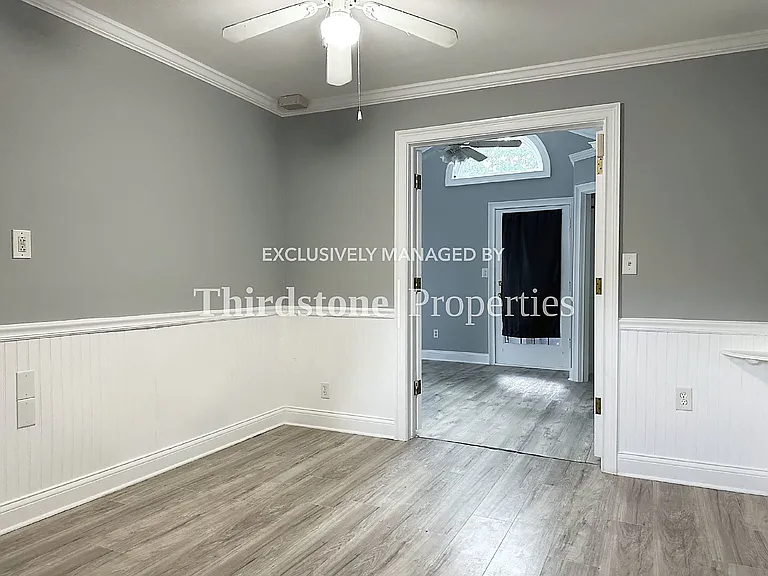 2965 Armstrong St #B — Photo 7