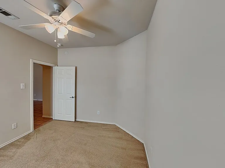 5800 Pearl Oyster Ln — Photo 17