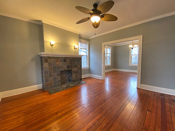 3rd image of 114 Woodlawn St