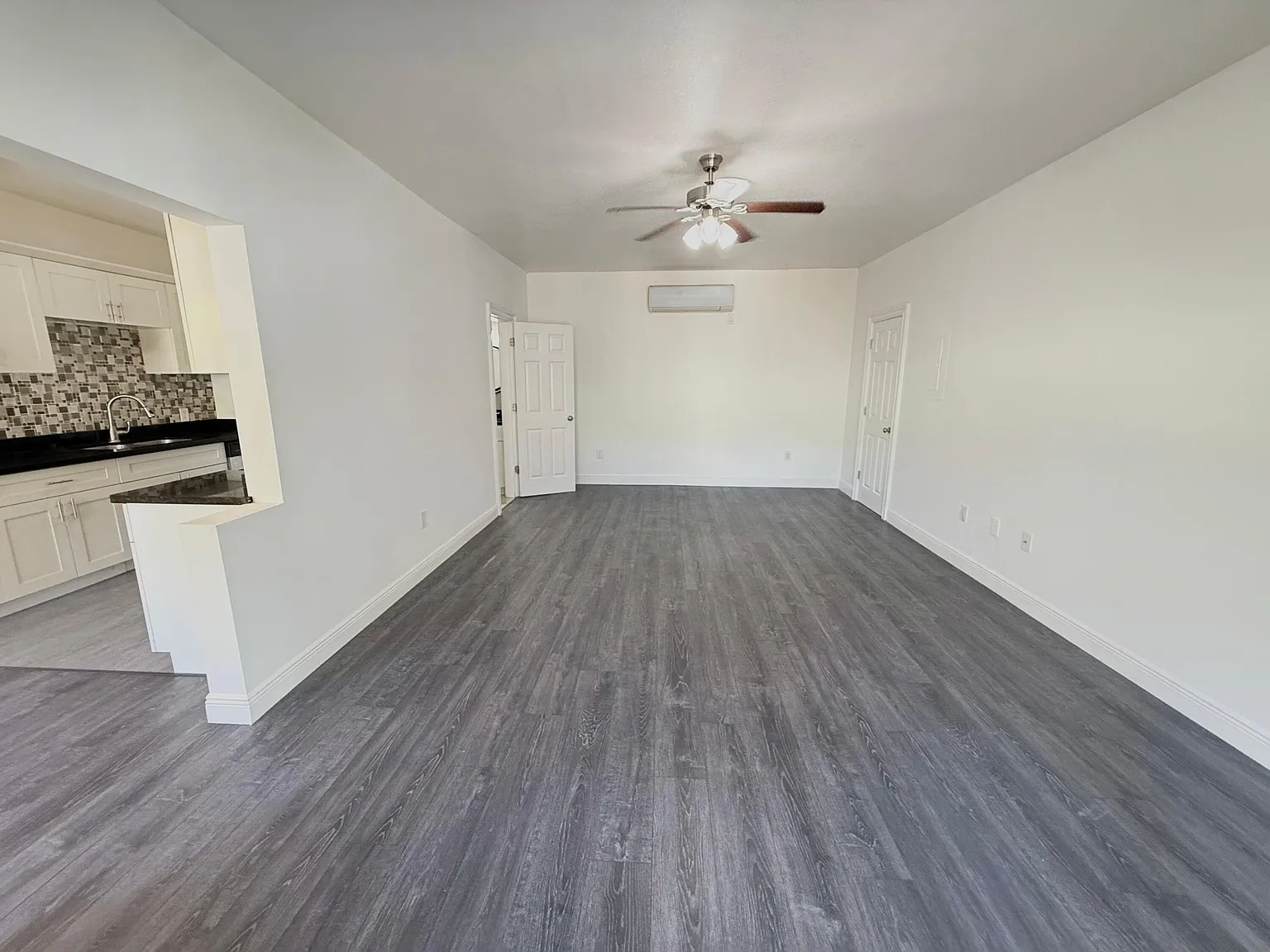 Studio, 1.0 bath, 650 sqft, $1,650 — Photo 3