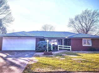 109 N Marilyn St, Ogden, IL 61859