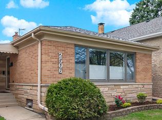 2506 Burr Oak Ave, North Riverside, IL 60546