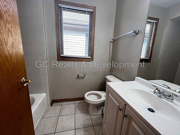 5th image of 13419 S Brandon Ave #3