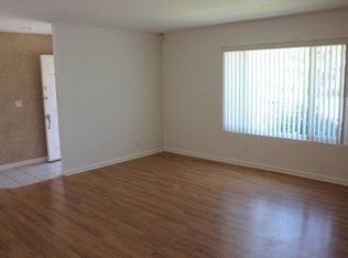 7632 Amazon Dr APT 1, Huntington Beach, CA 92647
