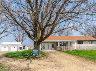 1011 Freese Rd, Springville, IA 52336