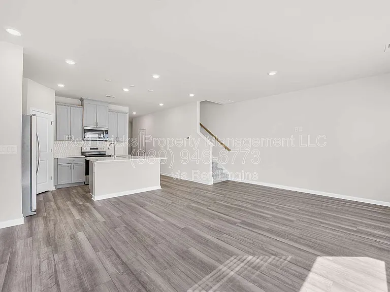 5543 Worrell Way — Photo 6