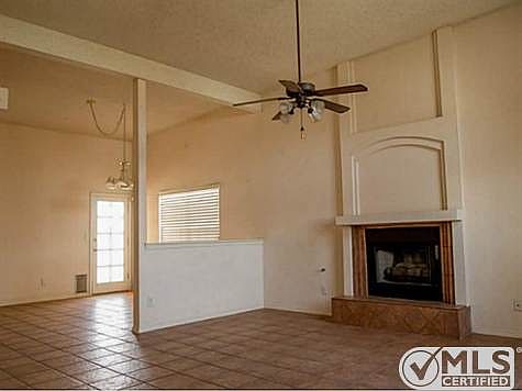 2nd image of 3041 Tierra Valle Dr