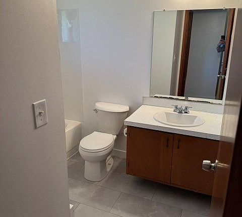 2nd image of 11101 SE Stark St #11101
