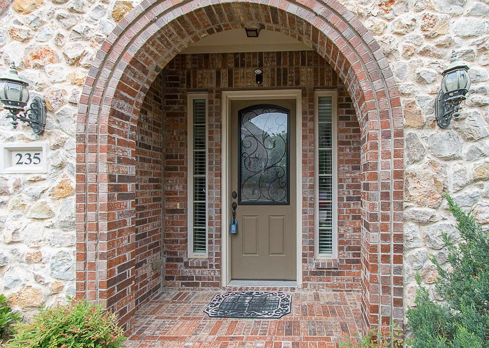 1st image of 235 Carrington Ln