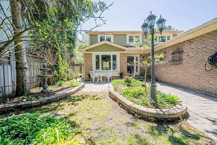 5 bed, $4,250 — Photo 1