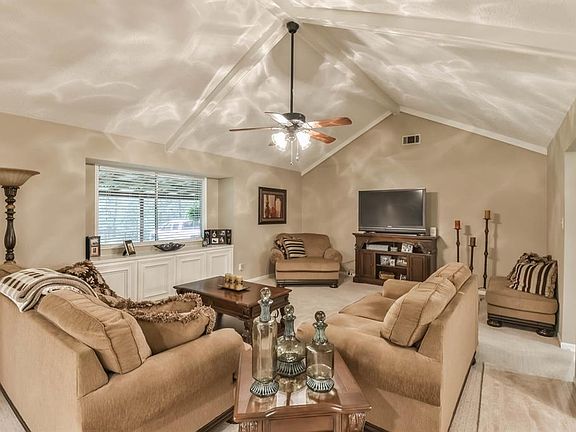 4th image of 37602 Dove Lake Dr