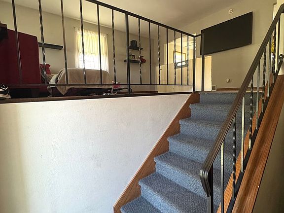 2nd image of 1126-1128 Sausalito Dr #1126
