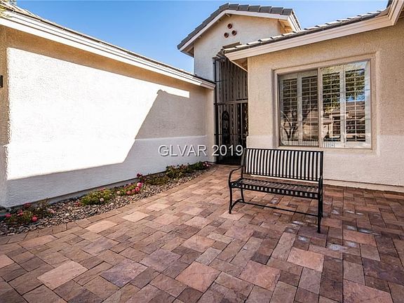 5th image of 828 Market Crest Dr