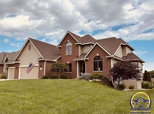 7442 SW Ambassador Pl, Topeka, KS 66610