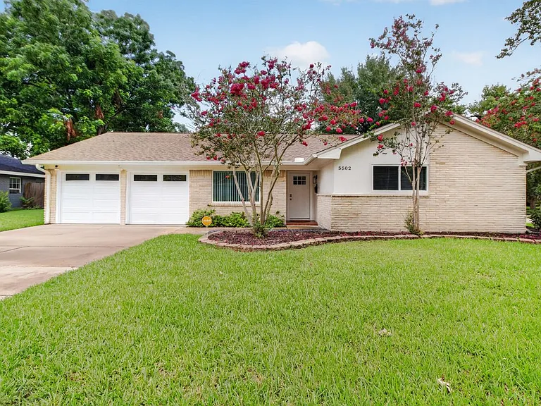 5502 Effingham Dr — Photo 1
