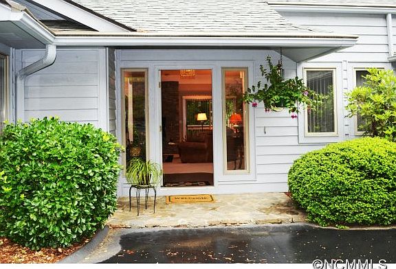 2nd image of 101 Foothills Dr