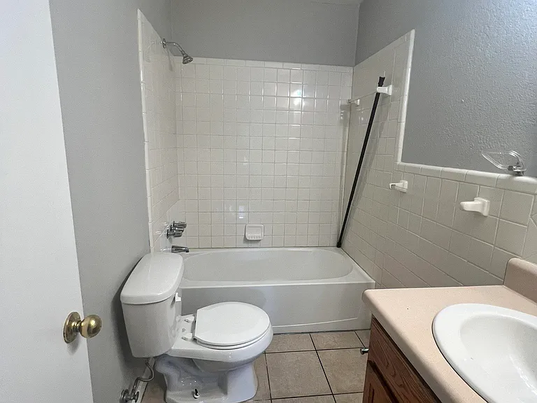 2020 Continental Ave #225 — Photo 9