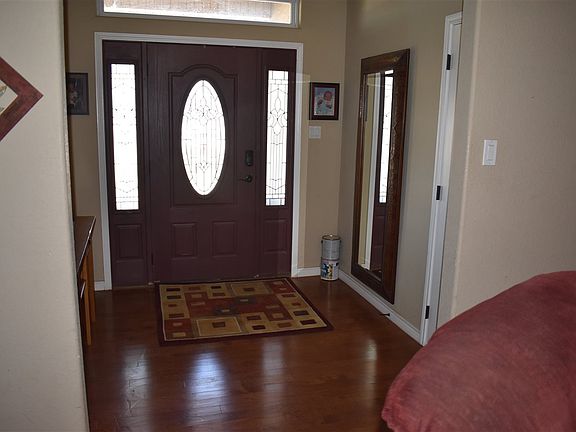2nd image of 1003 Le Ann Dr