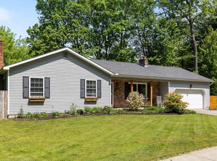 51 Jason Dr, Colchester, VT 05446