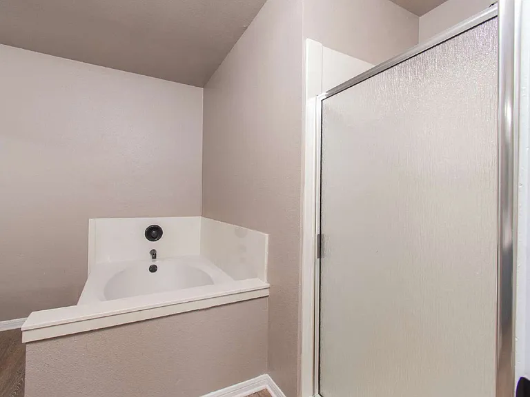 4004 Bull Run Dr — Photo 20