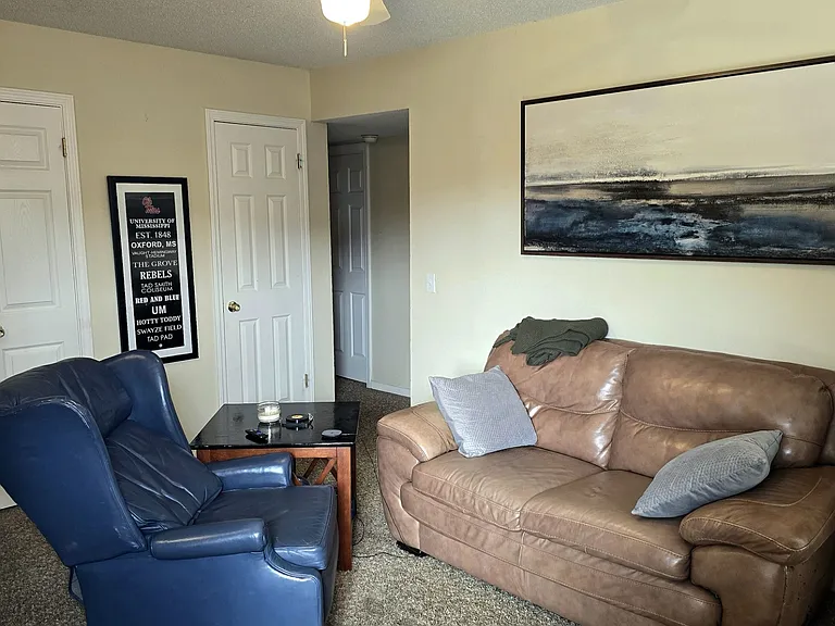 2950 S Lamar Blvd — Photo 3