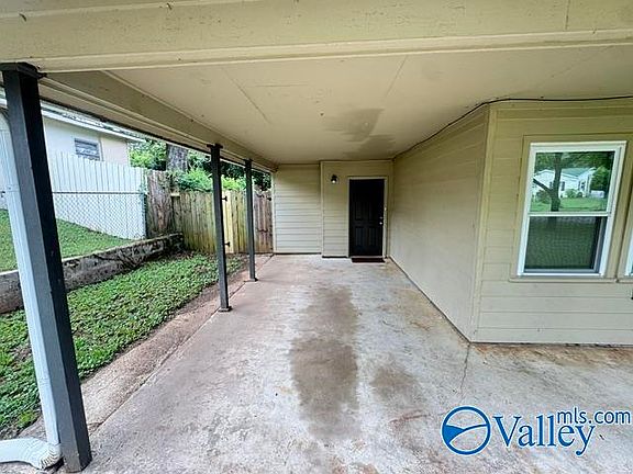 4th image of 2117 Griffith Dr NW