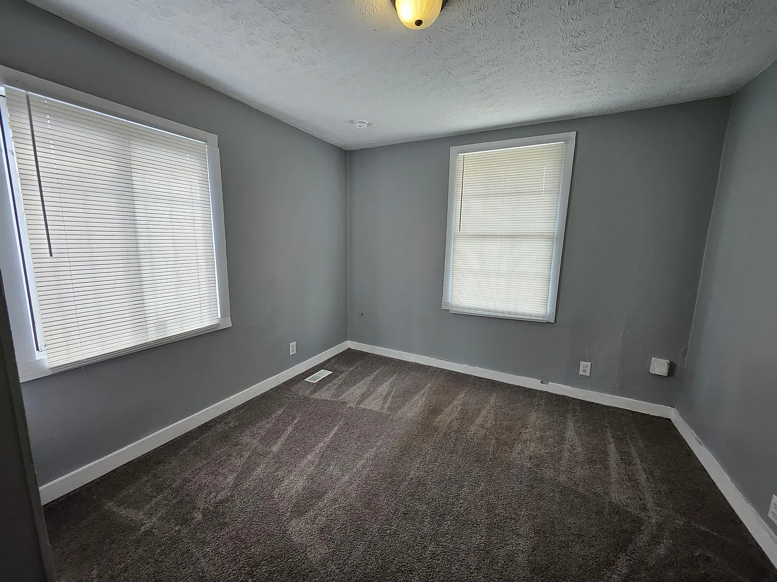 3044 Manor Court - 1 — Photo 3