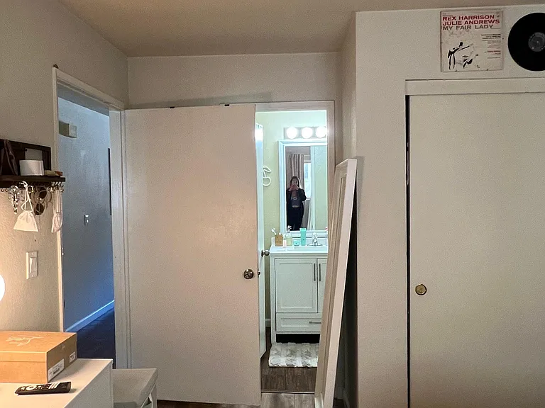 2240 Garnet Ave #1 — Photo 11
