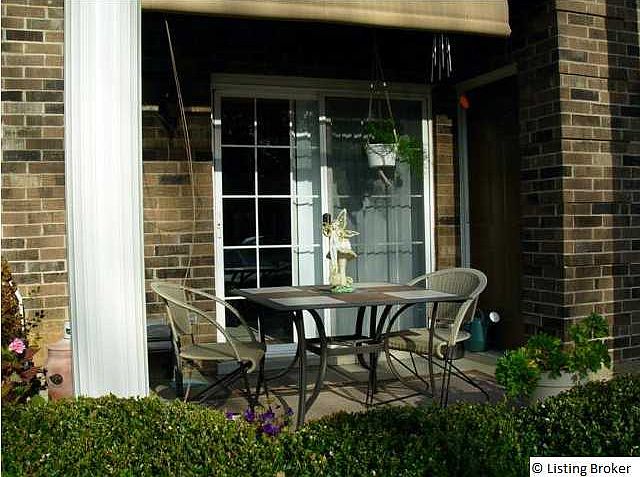 1st image of 300 Logsdon Ct