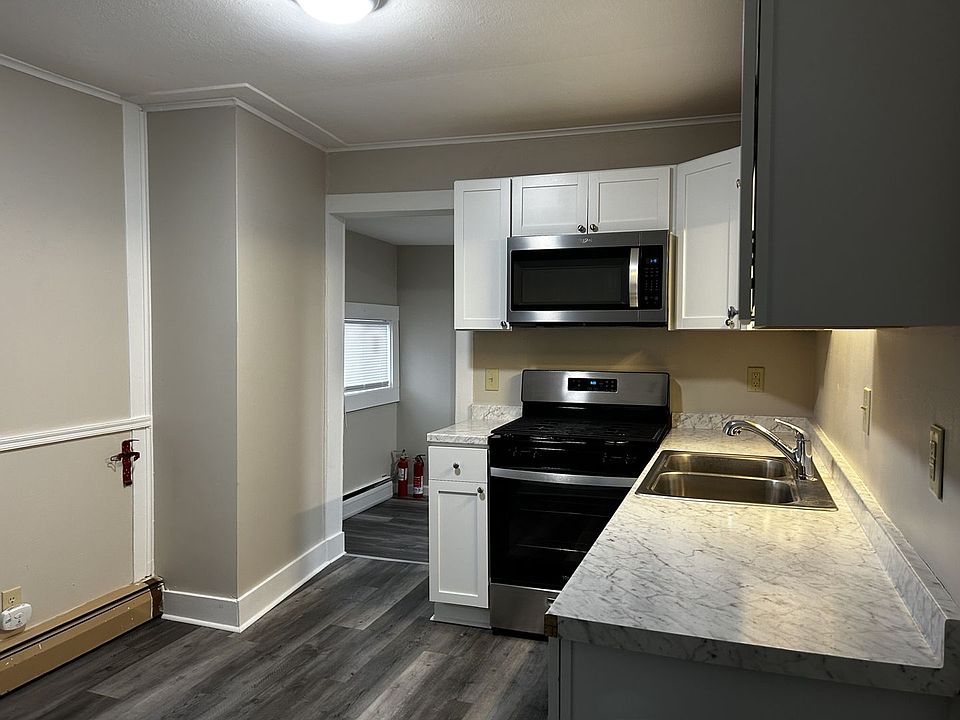 1st image of 109 Tompkins St #5