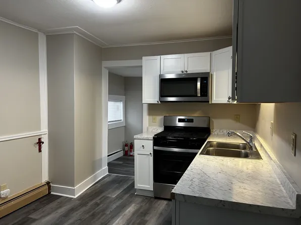 109 Tompkins Street, 109 Tompkins St #5, Cortland, NY 13045