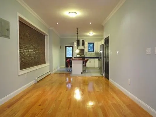 Sold by Capri Jet Realty Corp | media 11