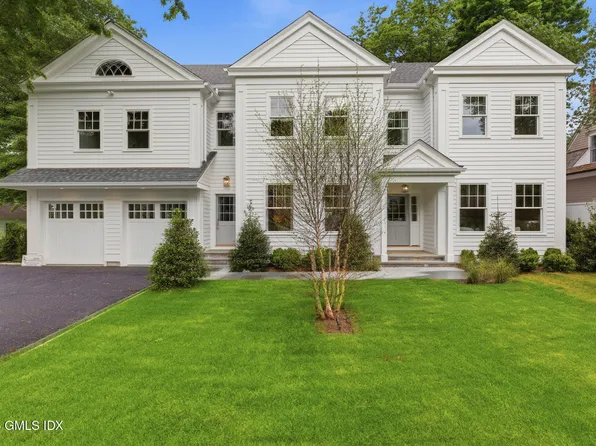 11 Hearthstone Dr, Riverside, CT 06878