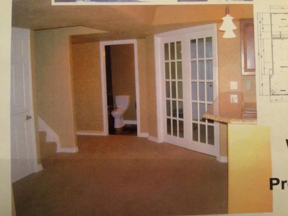 2nd bedroom doorway and bathroom
