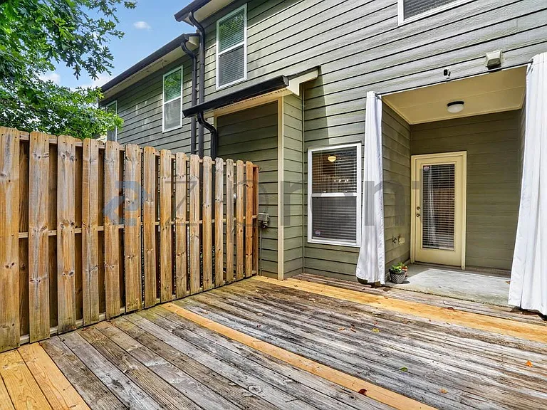 2854 Ridgeview Dr SW — Photo 32