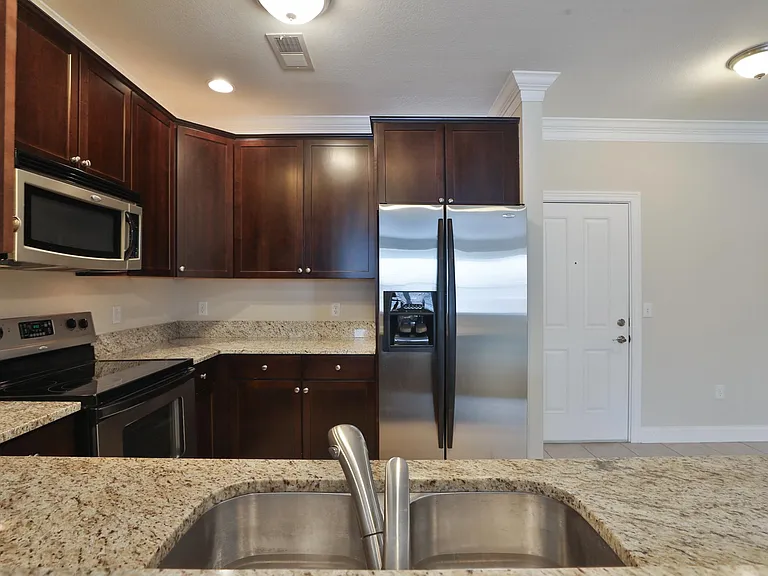 960 Perry St #207 — Photo 7