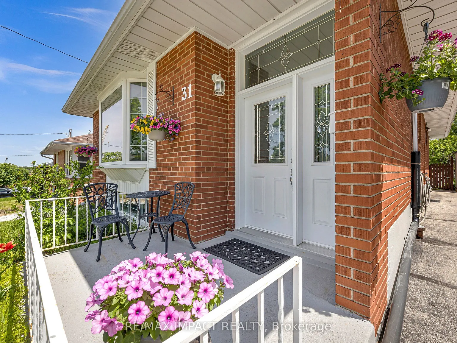 3 bed, $2,700 — Photo 3