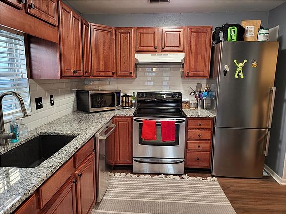 4th image of 7228 Atmore Dr
