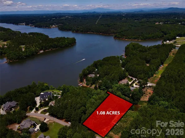 118 Edgewater Ct, Granite Falls, NC 28630