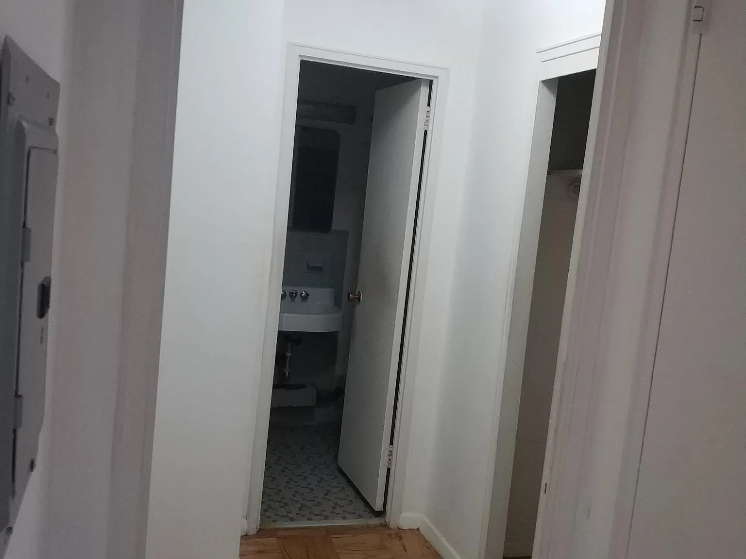 Studio, 465 sqft, $1,900 — Photo 4