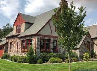 241 Huntington Rd, Stratford, CT 06614