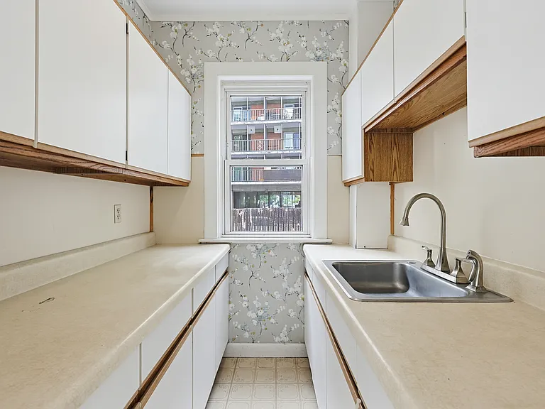 30 Stone Ave #30 — Photo 14