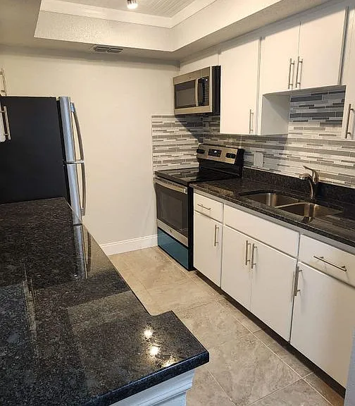 Citadel Apartments of Sarasota — Photo 17