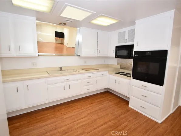 1842 Thunderbird Dr APT 1A, Seal Beach, CA 90740