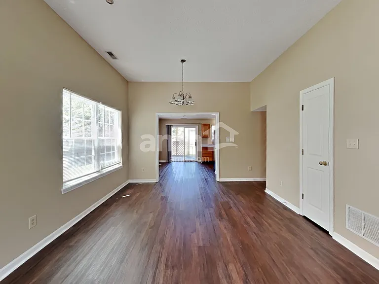 1610 Winding Creek Trl — Photo 5